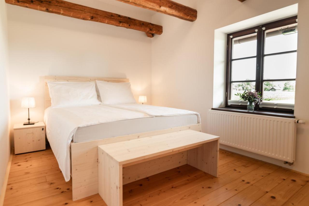Apartments Strmol Церкле на Горенскем Екстериор снимка